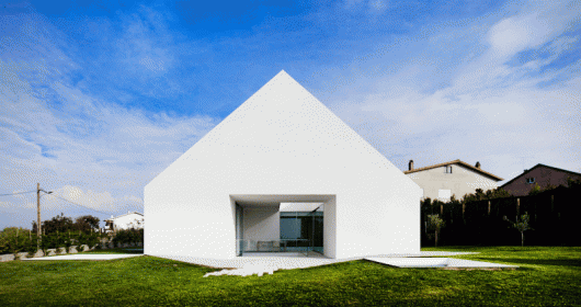 Căn nhà hiện đại có kiến trúc đẹp nhất vùng ngoại ô Leiria, Bồ Đào Nha